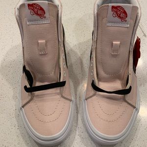 Van never worn (no low balling THANKS)